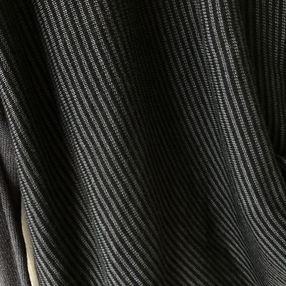 lululemon iconic wrap Blue Black Stripe Sweater Pullover cross over size 8 - Picture 8 of 12